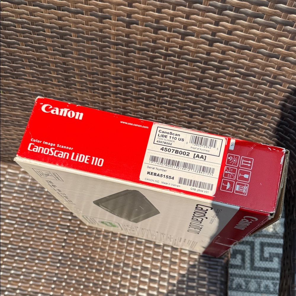 Canon CanoScan LiDE 110 Color Image Scanner - Picture 2 of 8